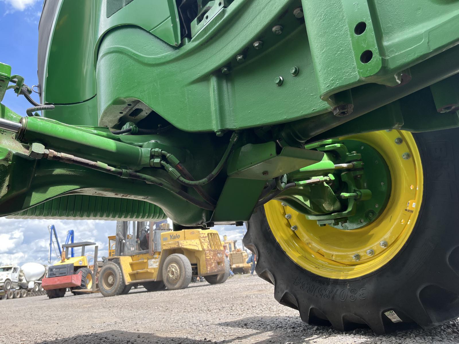 ./imagenes/INVOICE/2019/18103/JOHN DEERE 7270R (8).JPG